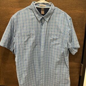 Quicksilver XL fishing shirt w/vents for heat - light blue w/ white lines